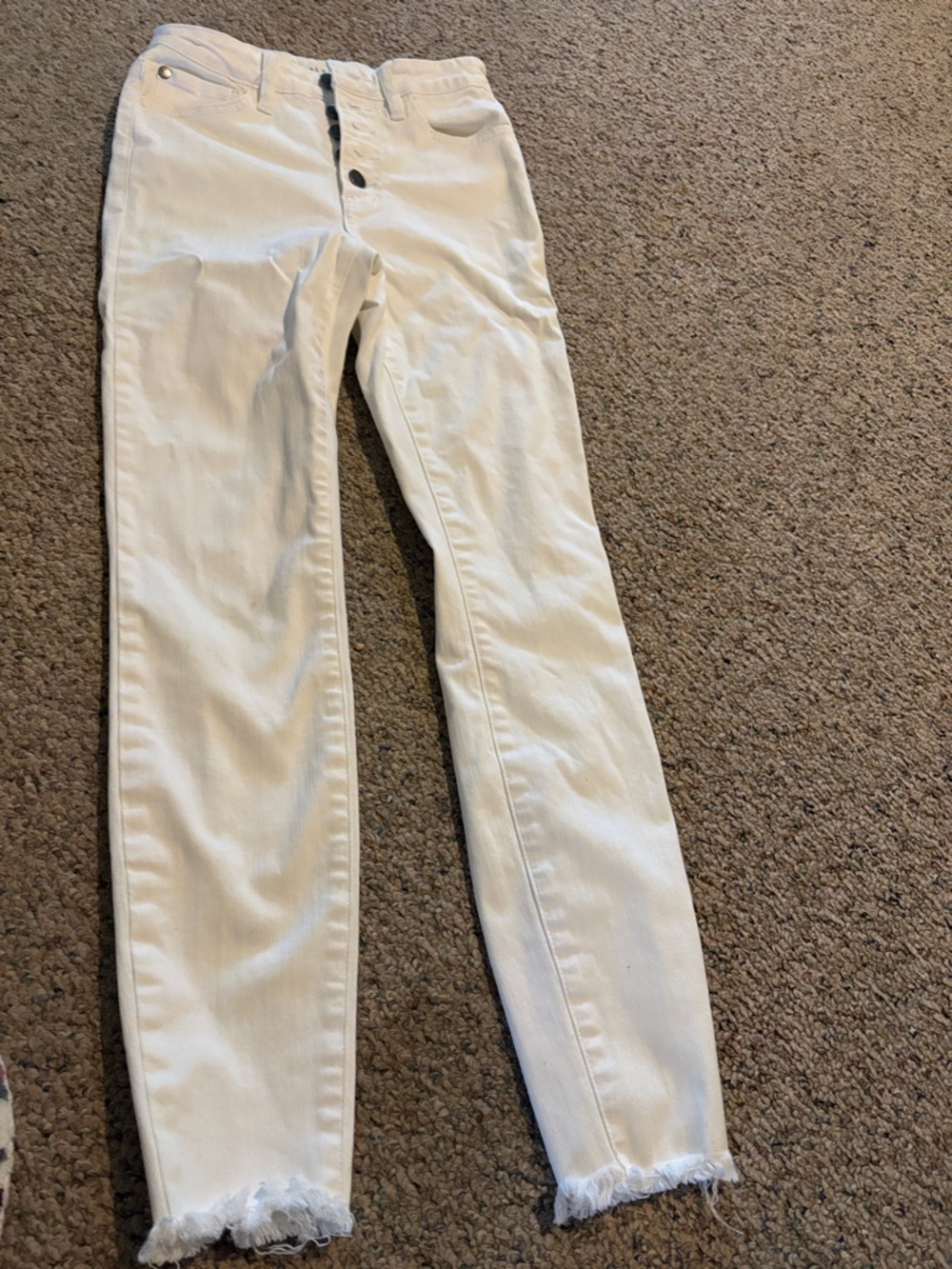 Women’s White Cropped Ankle Jeans